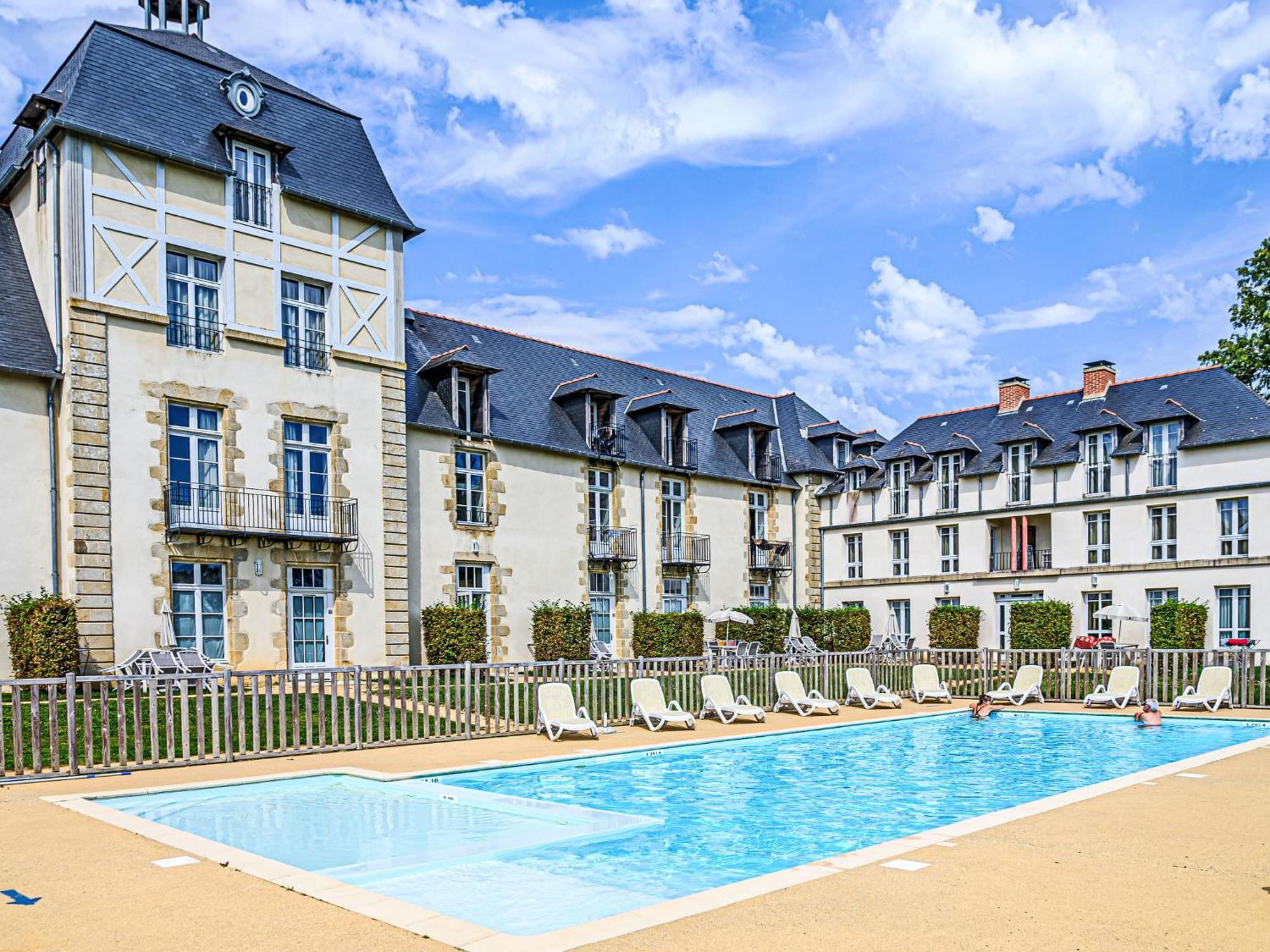 Apartment Chateau De Kergonano-10 By Interhome Baden Dış mekan fotoğraf